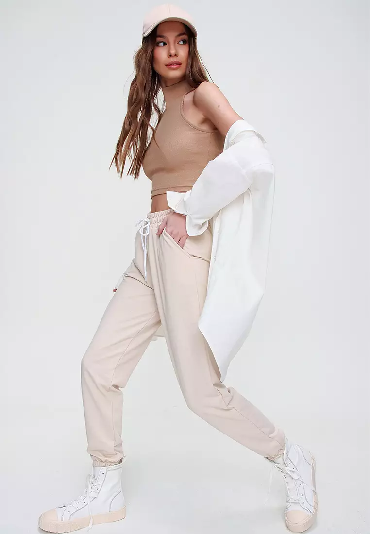 Basic Sweatpants with Elastic Waist