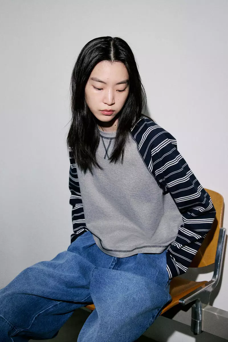 Long-sleeved cotton top