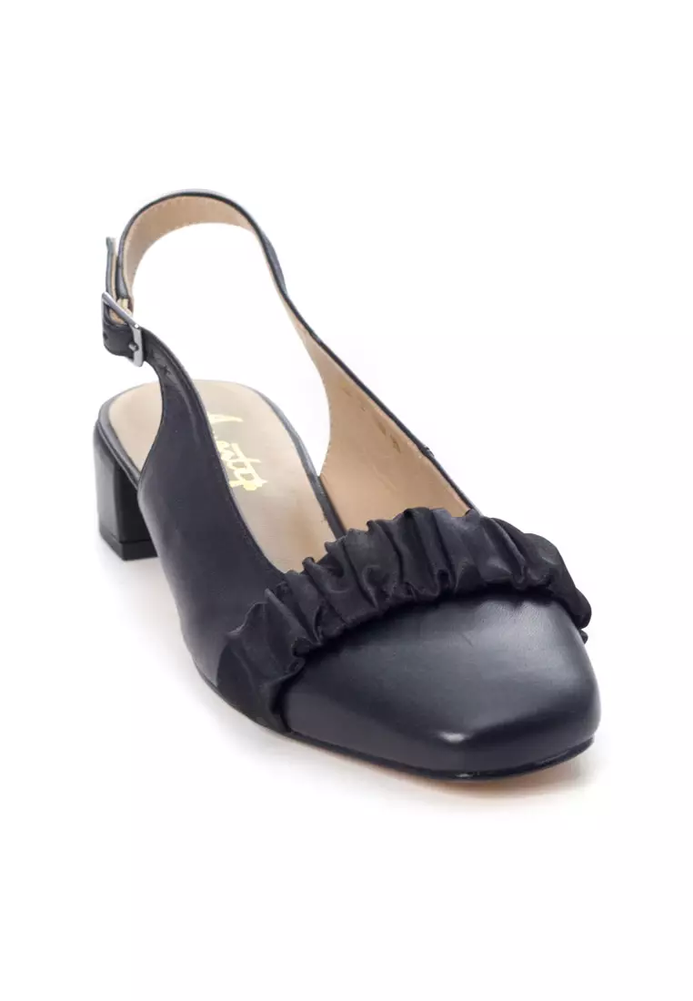 total motion salima ankle strap pump