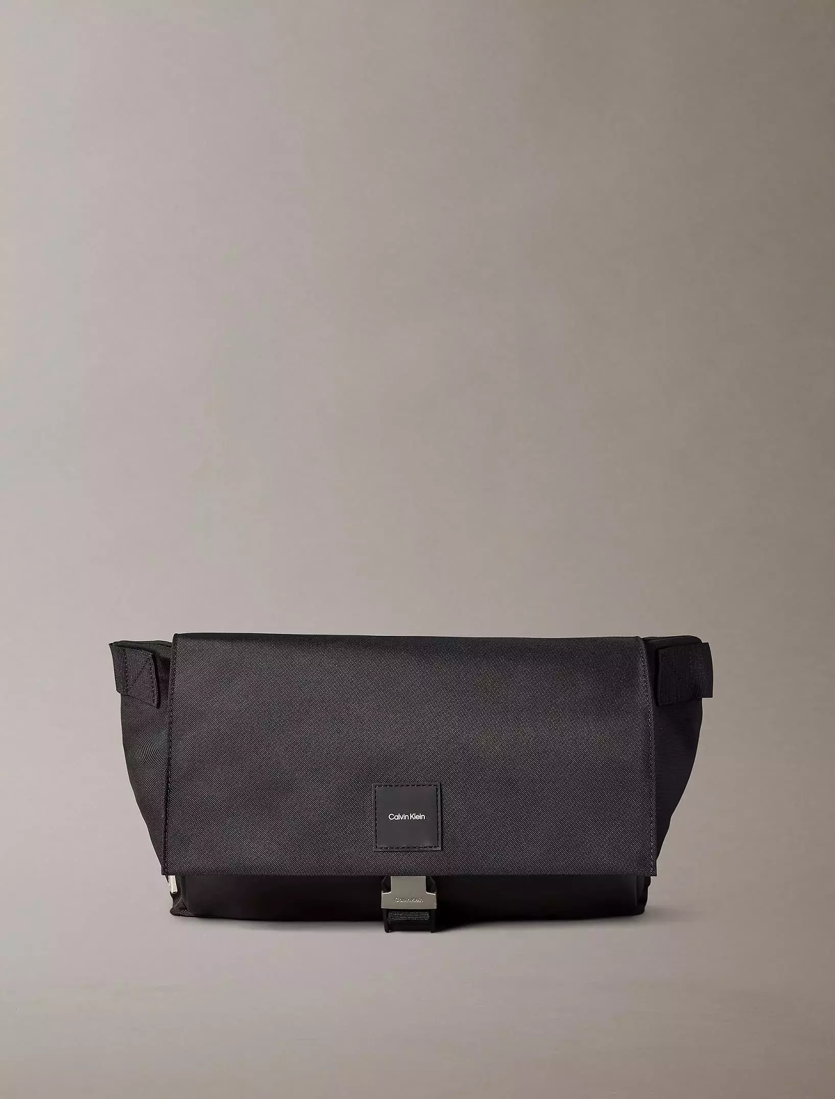 Calvin Klein - Utility Messenger Sling 42
