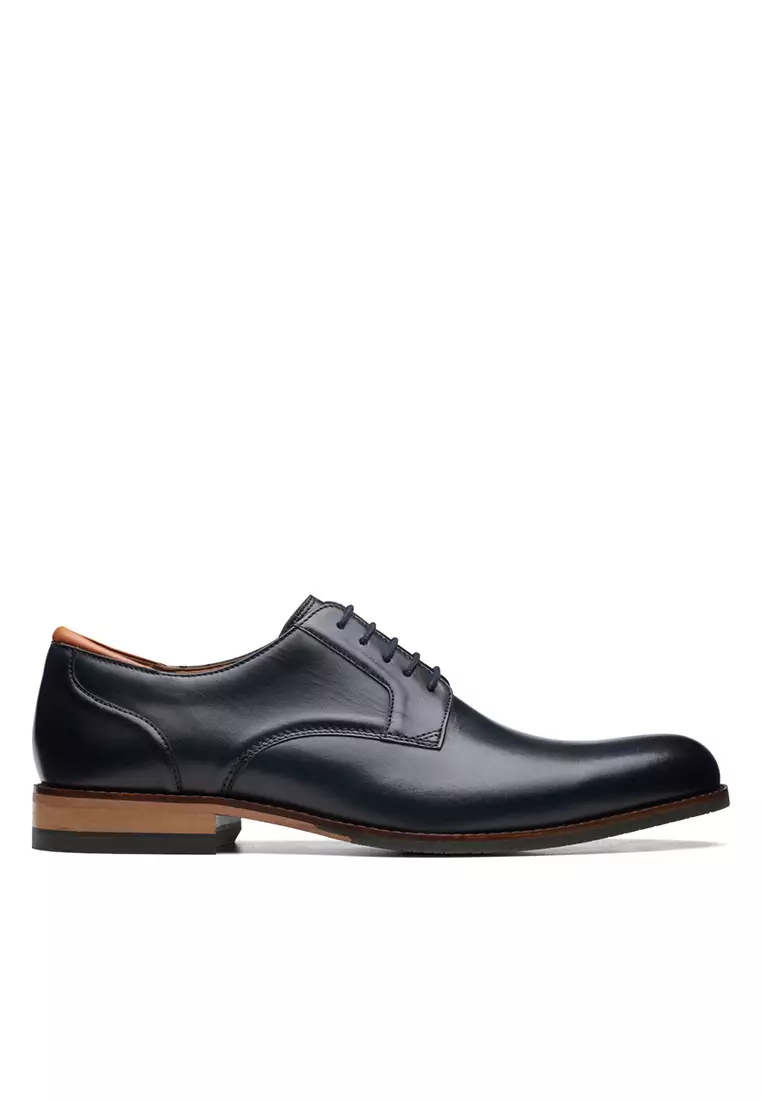 Clarks formal shoes online 2025
