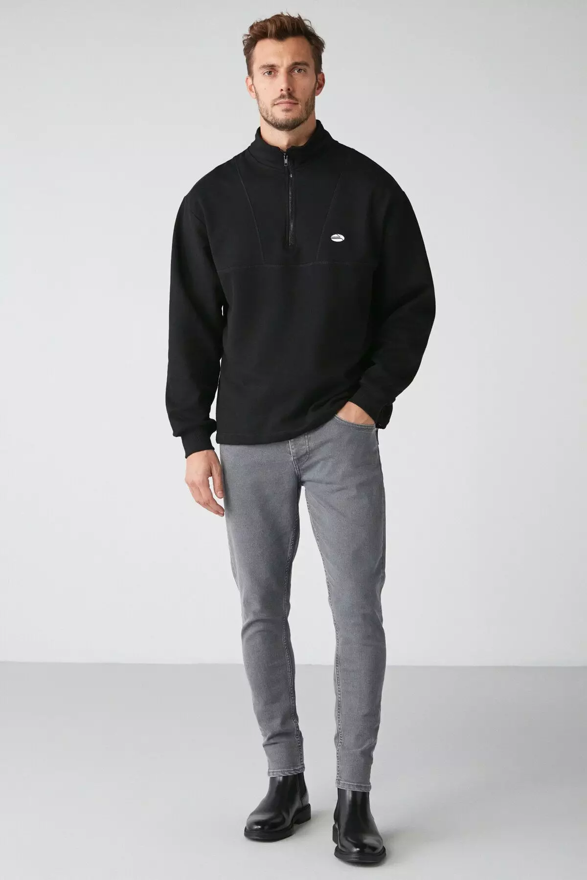 Half Zipper High Neck Embroidered Sweatshirt