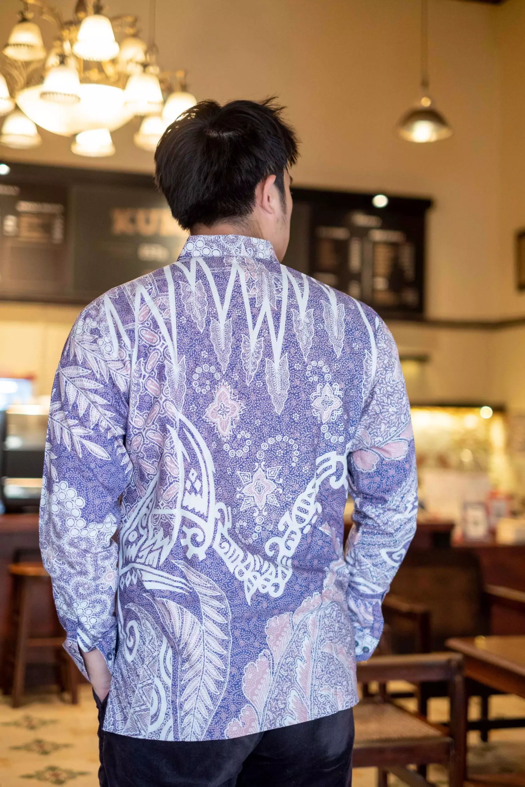 Kemeja Bhadrika Lengan Panjang Reguler