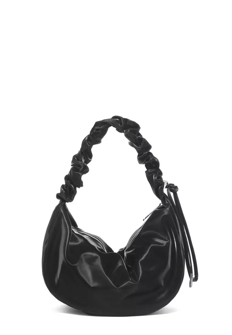 Babe M - Glossy Black