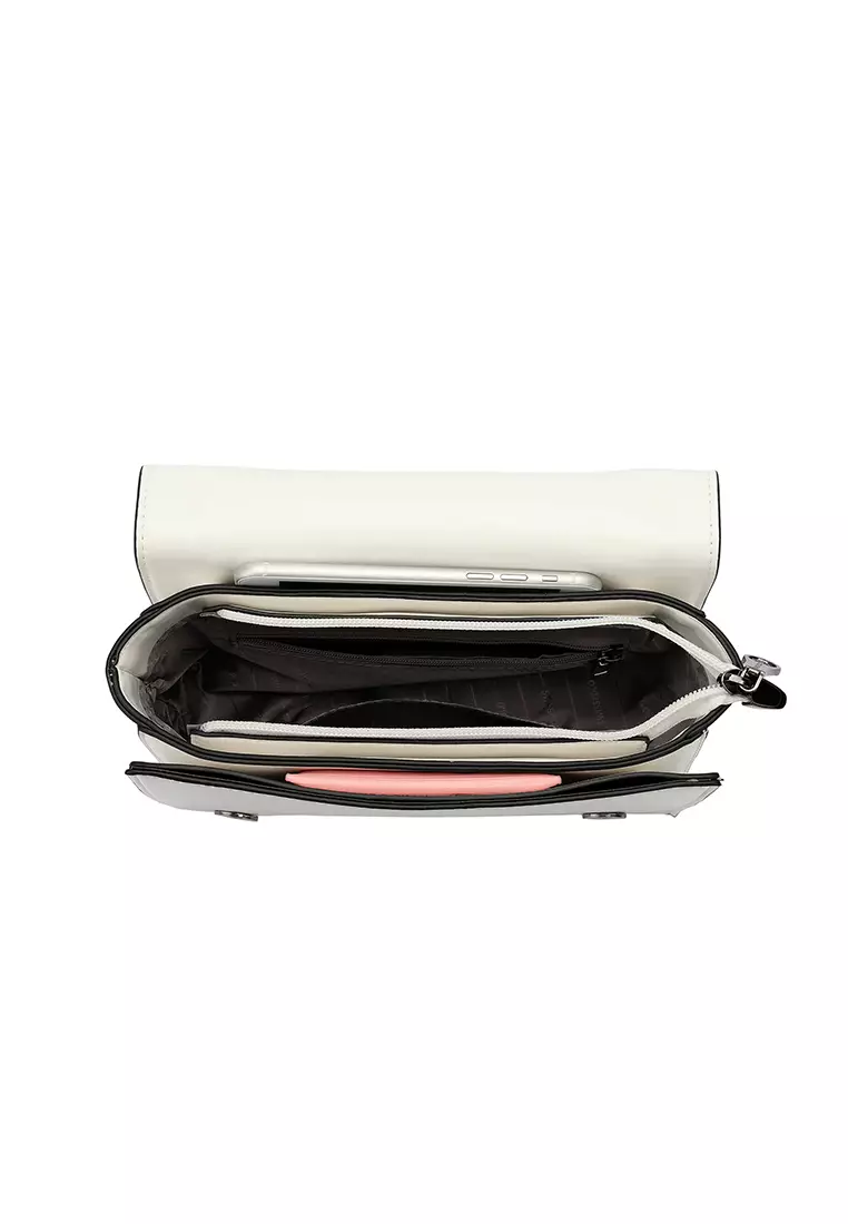 Women's Chain Shoulder Bag / Sling Bag / Crossbody Bag (Tas Bahu Wanita / Tas Selempang Wanita) - Putih