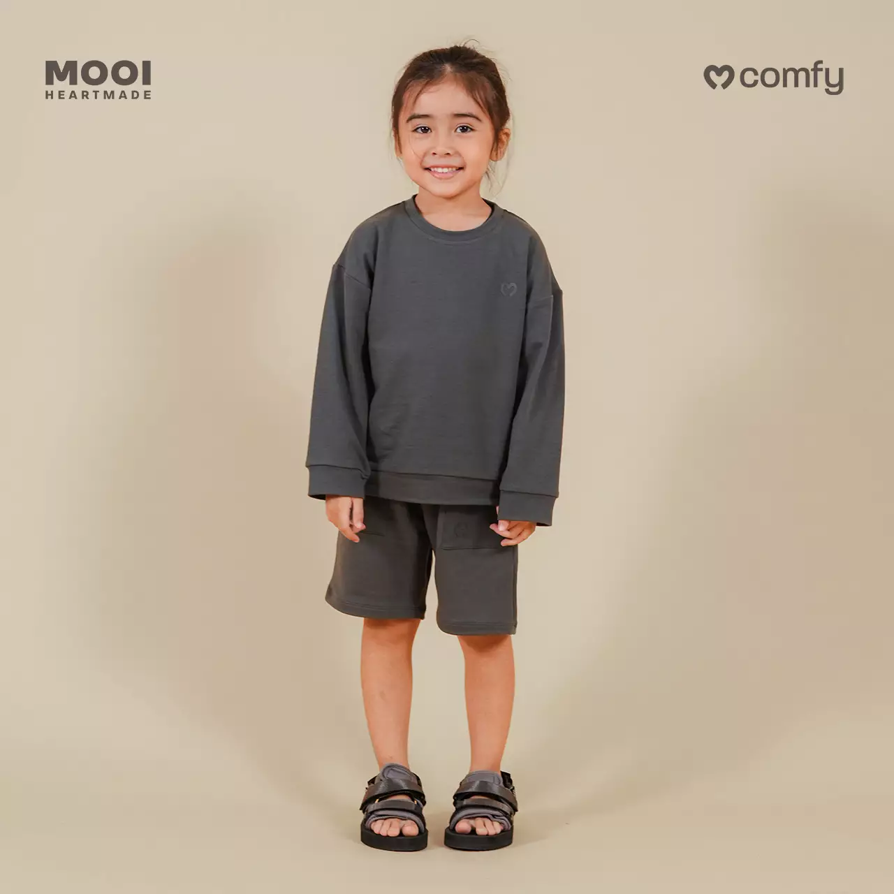 Mooi Sweater Anak Unisex Comfy Sweater Basic Kids - Light Grey