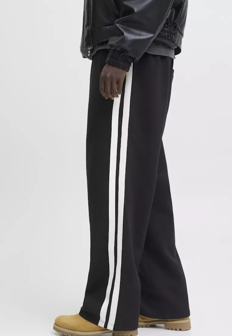 Wide Leg Fit Jogger Pants