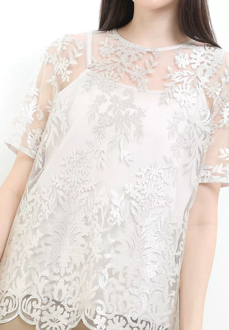 S/S Flo Emb Mesh Blouse W/ Cami