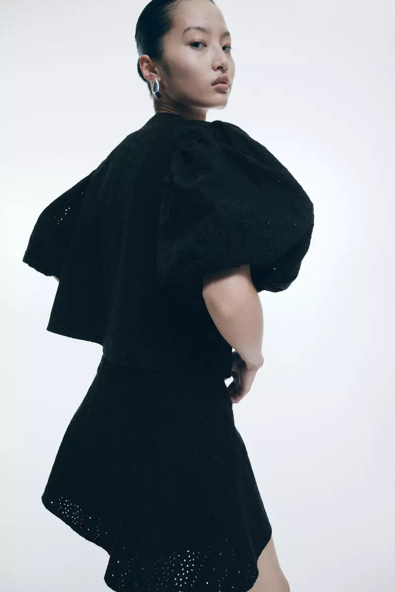 Broderie anglaise blouse