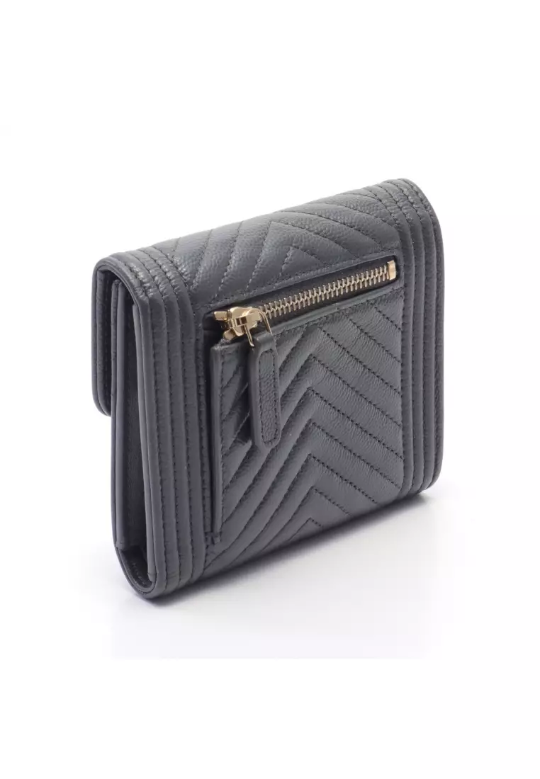 Compact wallet store chanel