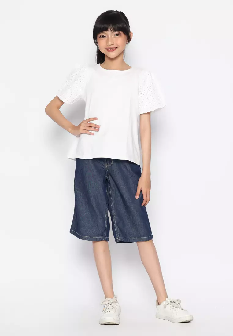 Celana Pendek Anak Perempuan Jeans Raw Blue With Model - CHEERS