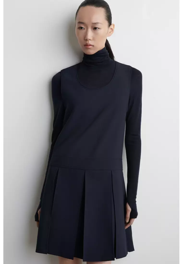 SLEEVELESS PLEATED MIDI DRESS