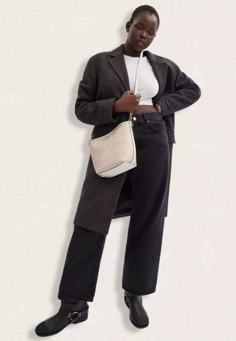 Coach City Bucket Bag In Signature Canvas Sand Chalk