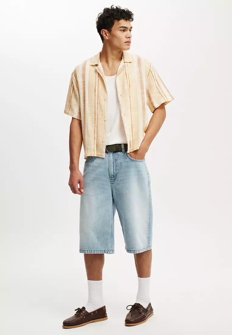 Box Fit Short Sleeves Shirt