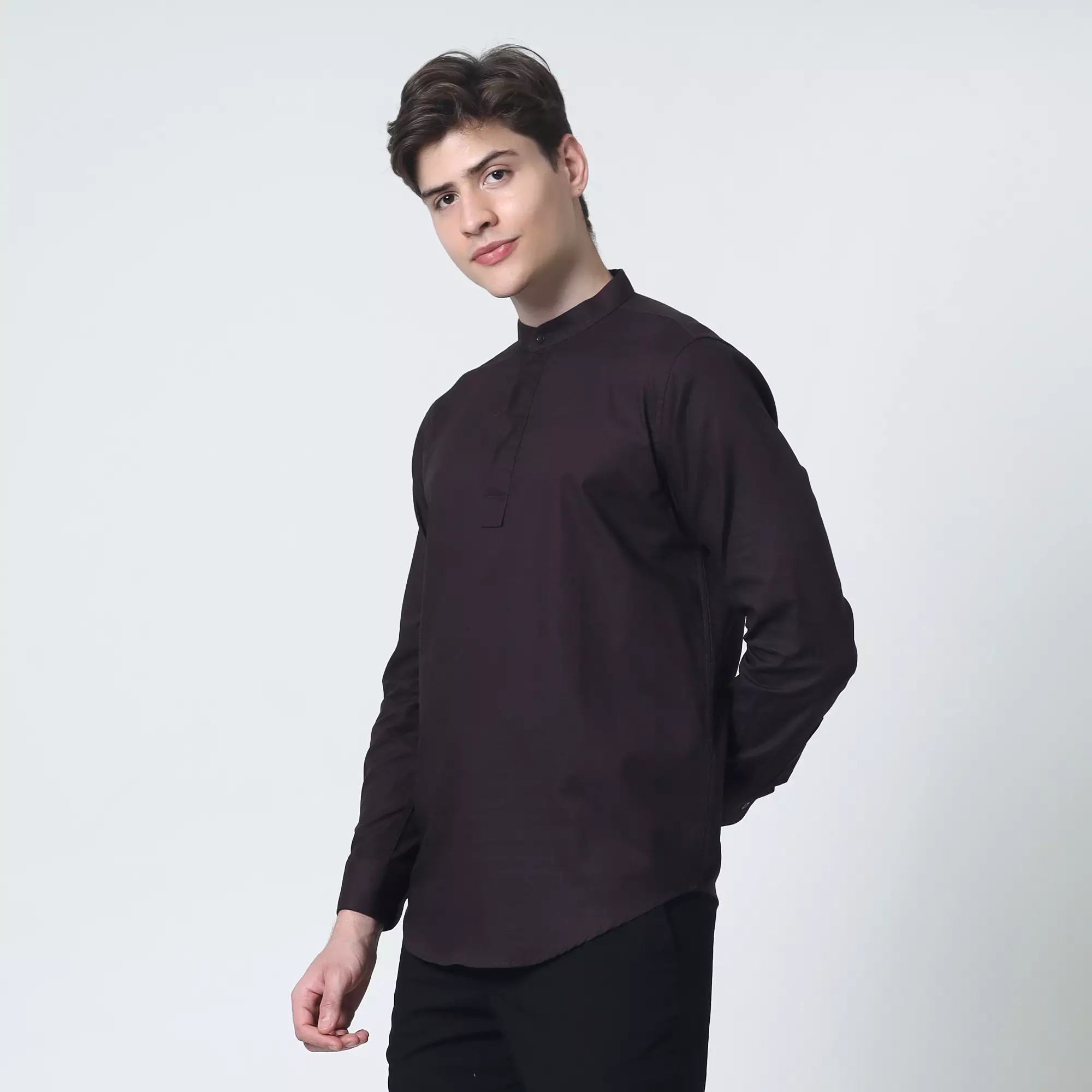 Cotton Well Oman Henley Shirt Coffee│Kemeja Koko Basic Lengan Panjang Coklat Tua Kopi