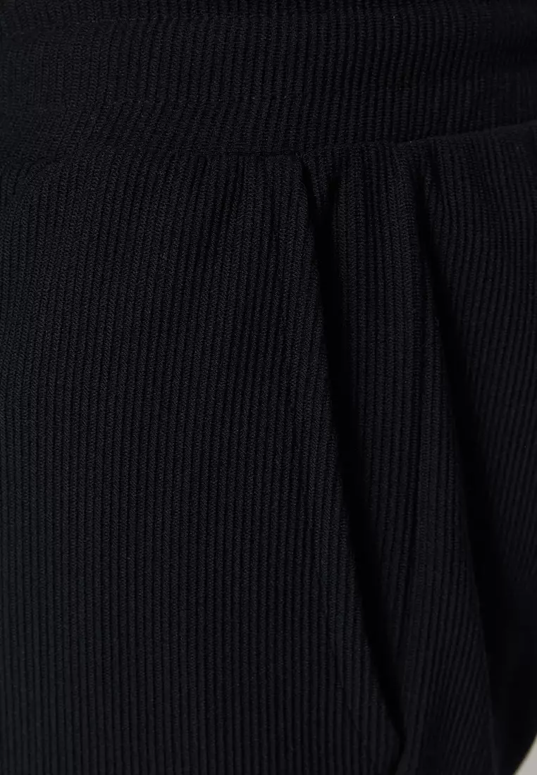 Basic Pull-on Shorts