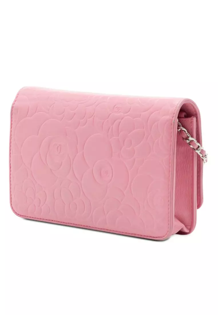 Pre-Loved Chanel Cc Embossed Lambskin Camellia Wallet On Chain