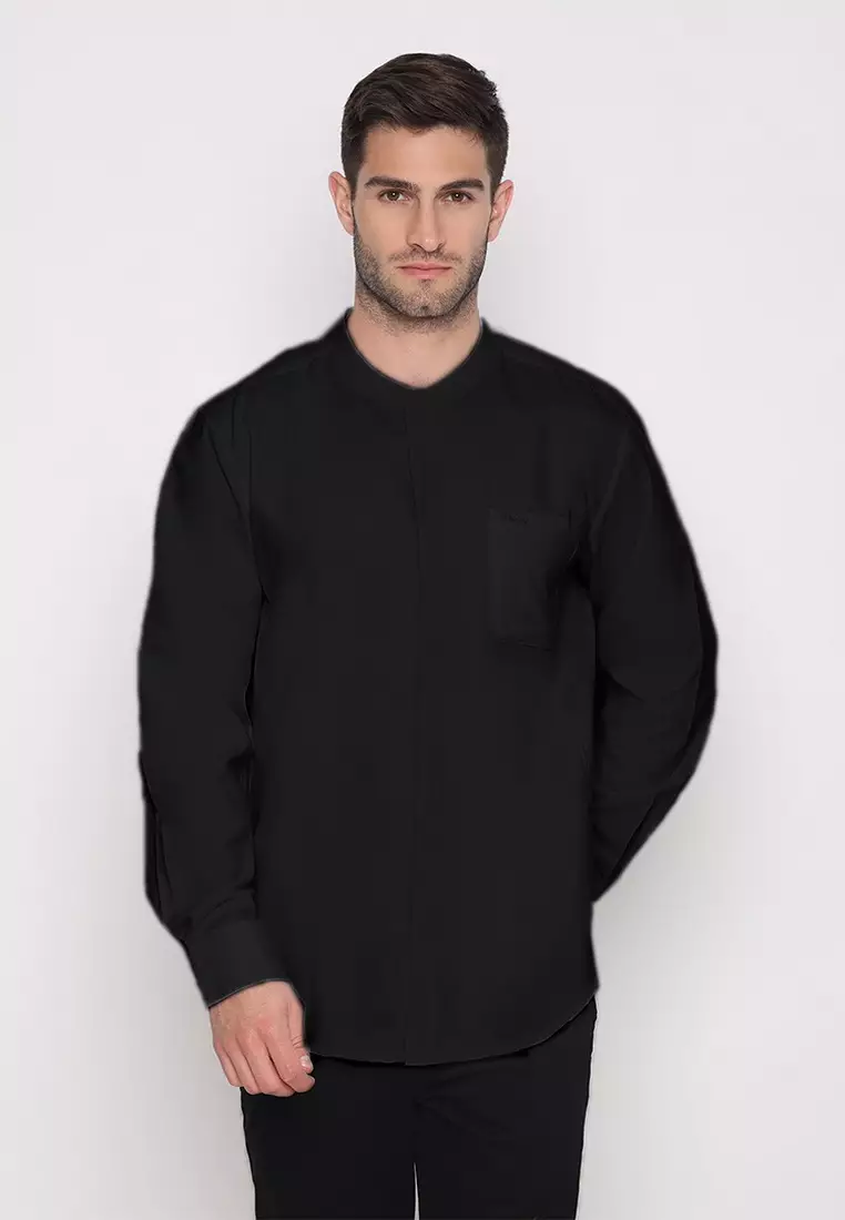 POLICE Kemeja Koko Polos Cotton Soft Black Regular Fit Lengan Panjang Pria