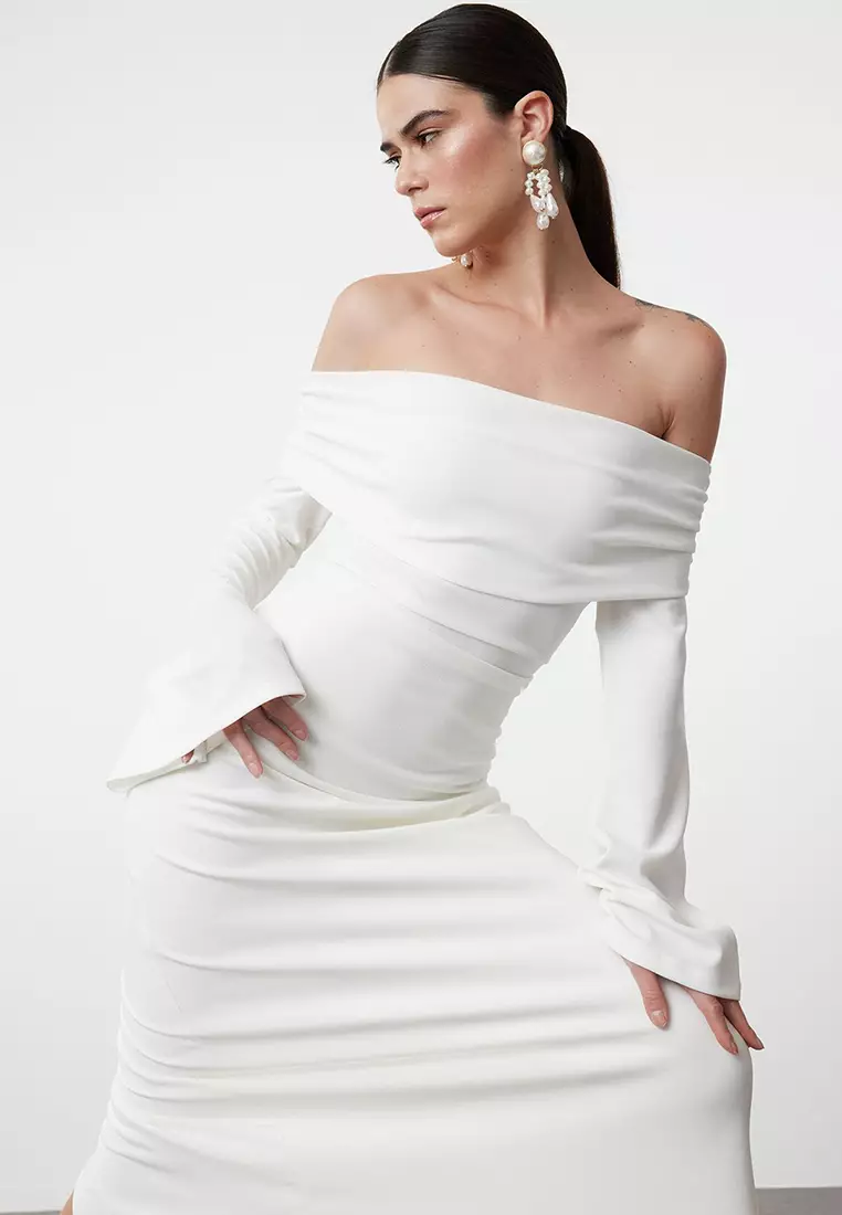 White Carmen Collar Knitted Long Elegant Evening Dress TPRSS24AE00204