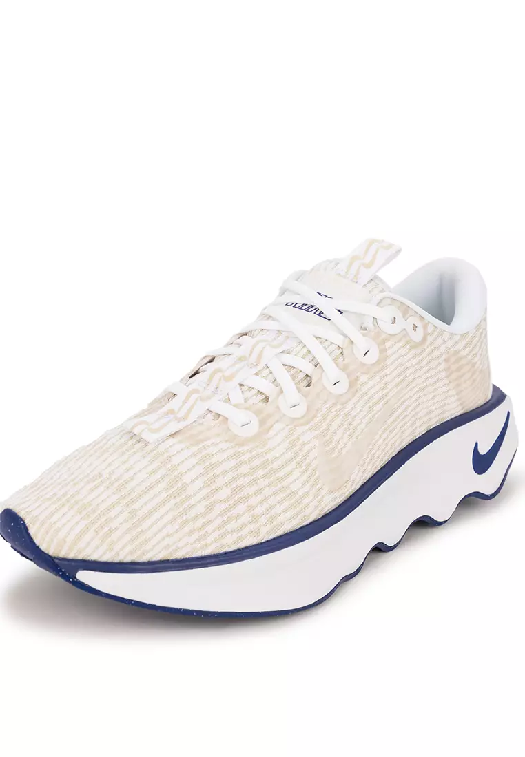 Motiva Walking Shoes