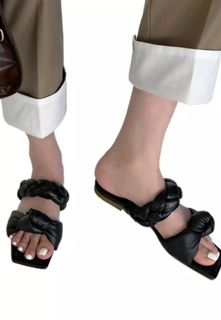Ollie Flat Sandals