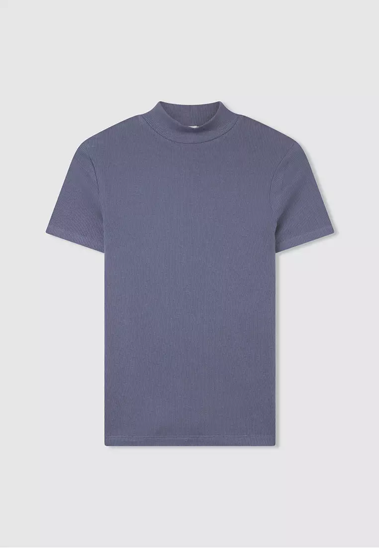 Woman Short-Sleeved T-Shirt