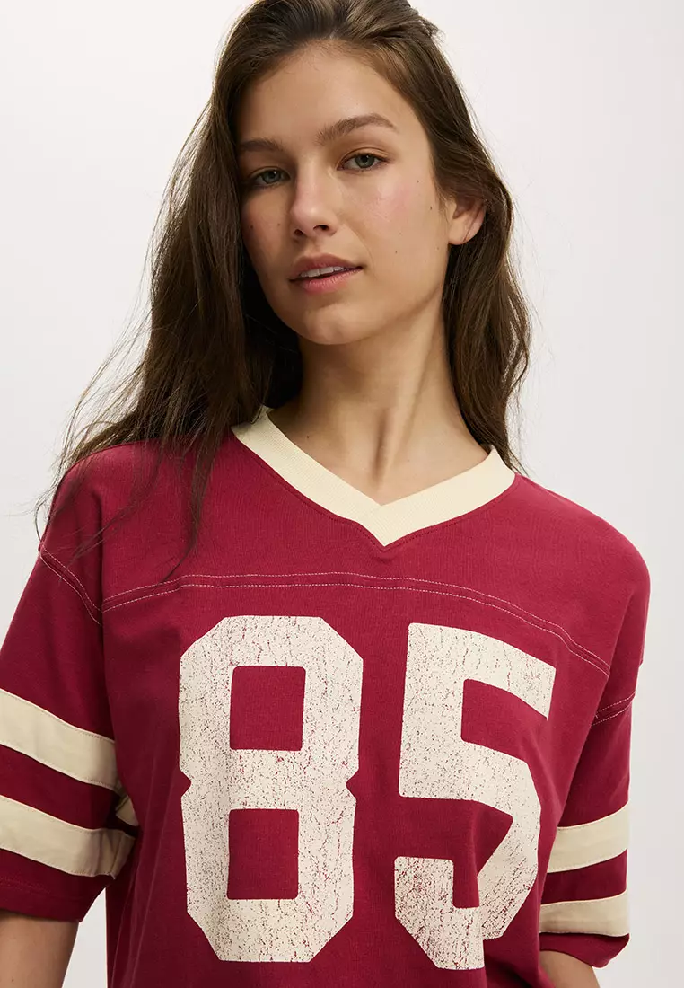 V Neck Oversized Graphic Tee