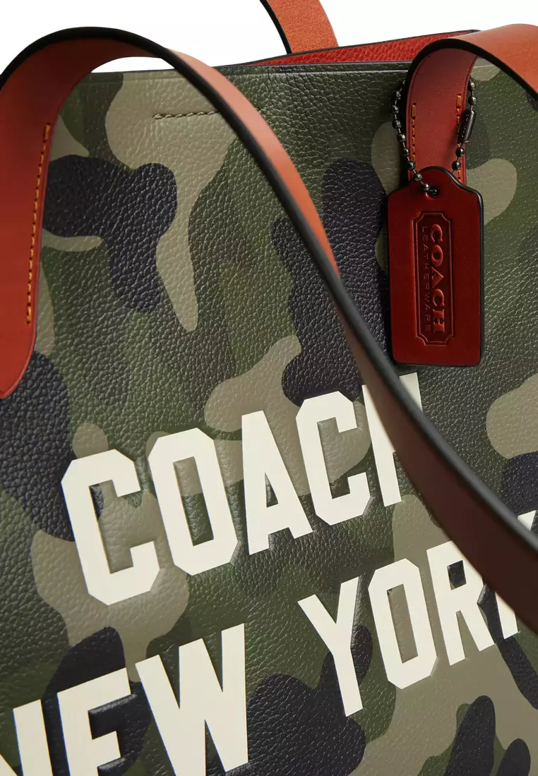 Relay Tote Bag 34 With Camo Print And Coach Graphic - Camo CY811