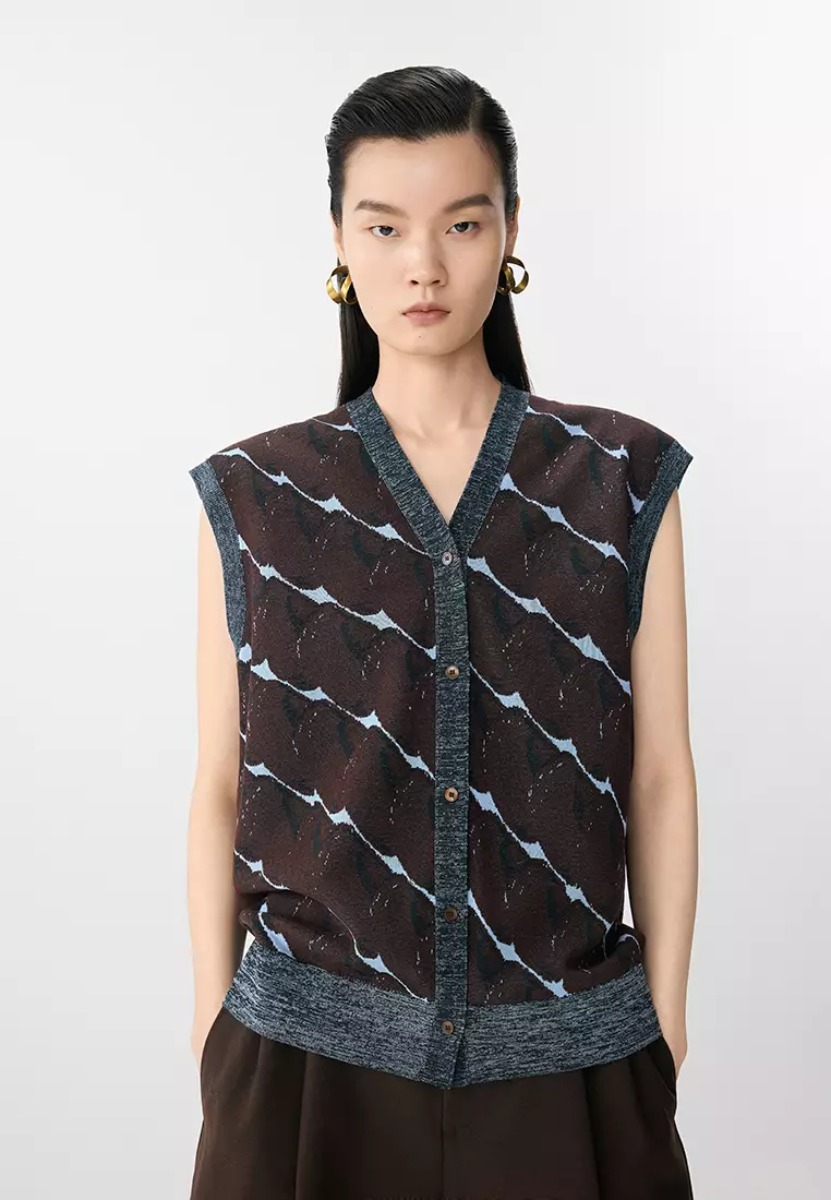 Loose knit vest