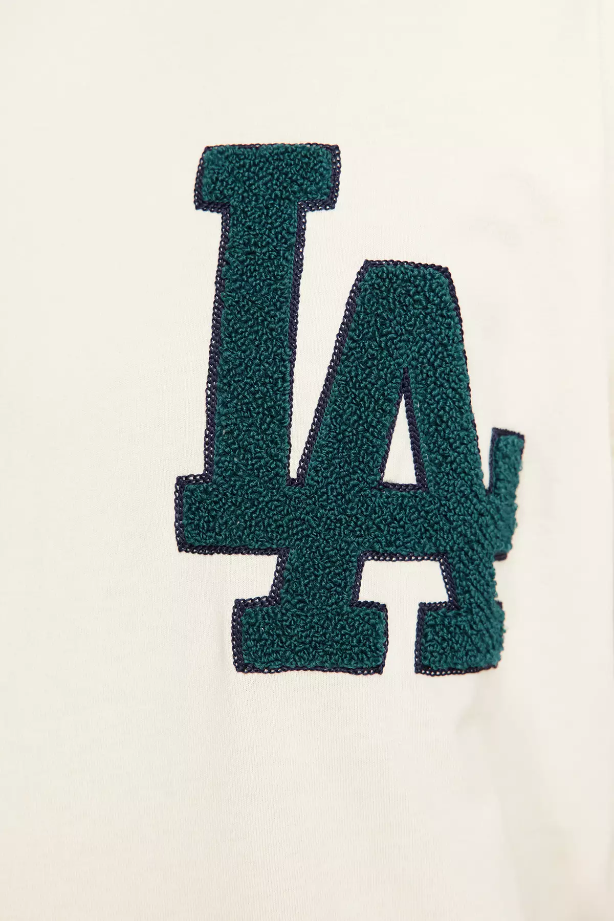 Crew Neck Embroidery T-Shirt