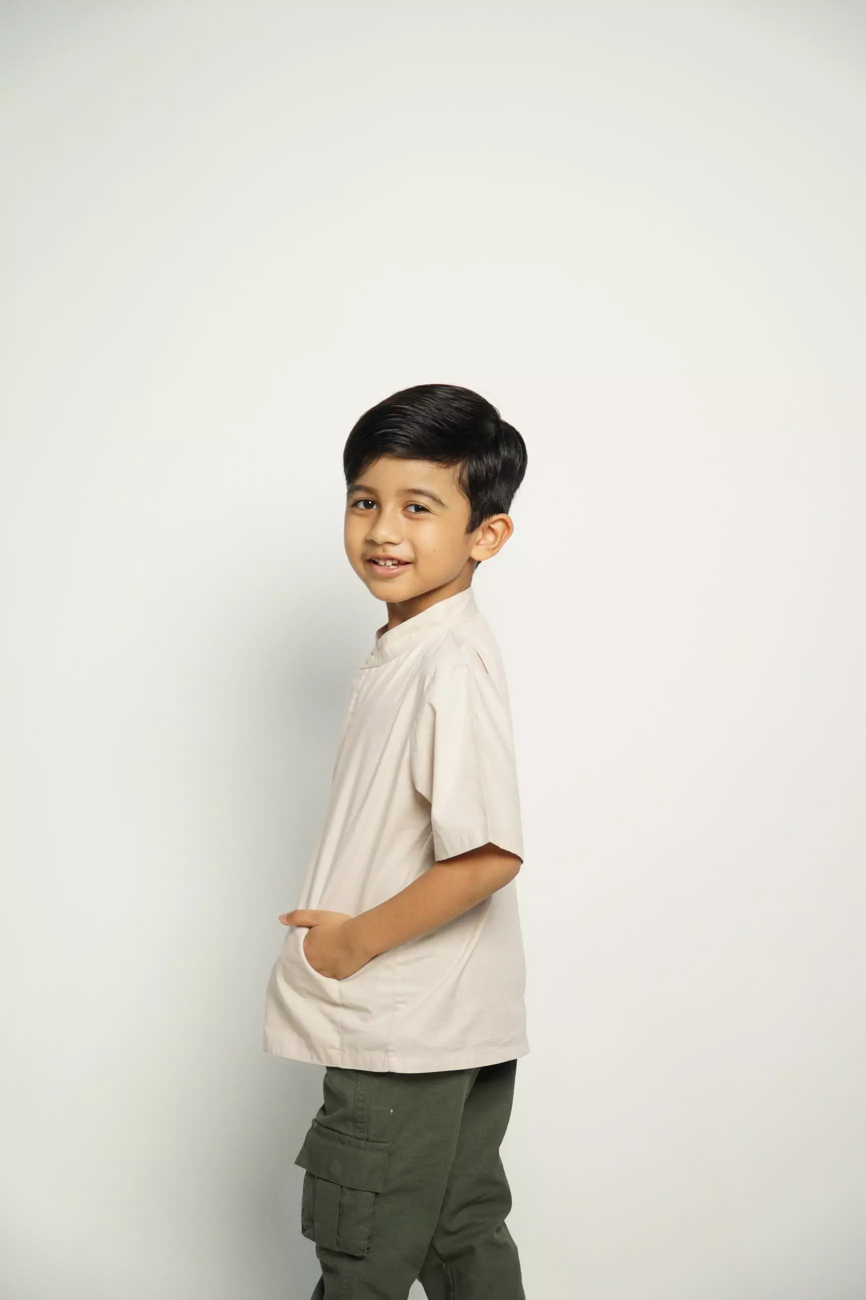 Jenahara Nasution Kangaroo Pocket Oat Koko - Baju Koko Anak Laki-laki (Coklat)