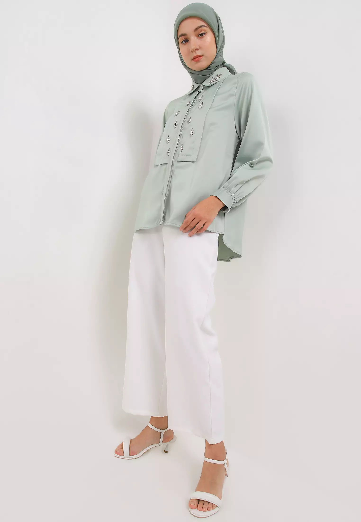 MFMW Shawyer Atasan Blouse Satin Green With Payet