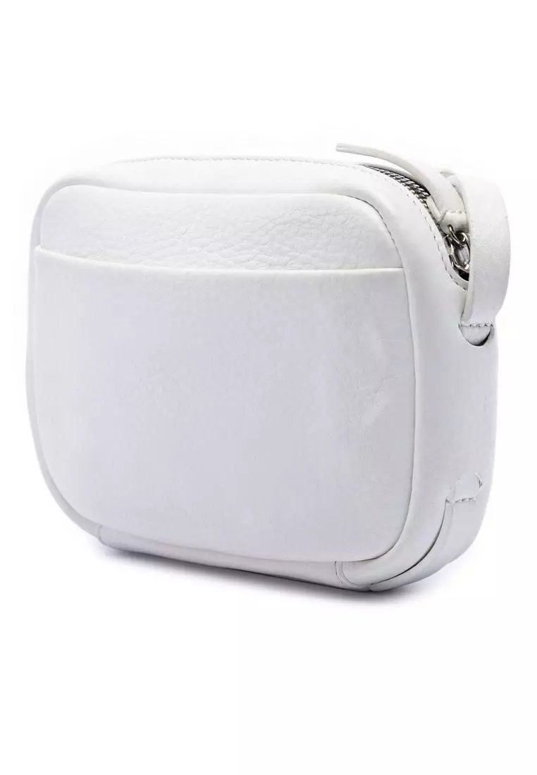 Pre-Loved Balenciaga Leather Everyday Camera Bag Xs