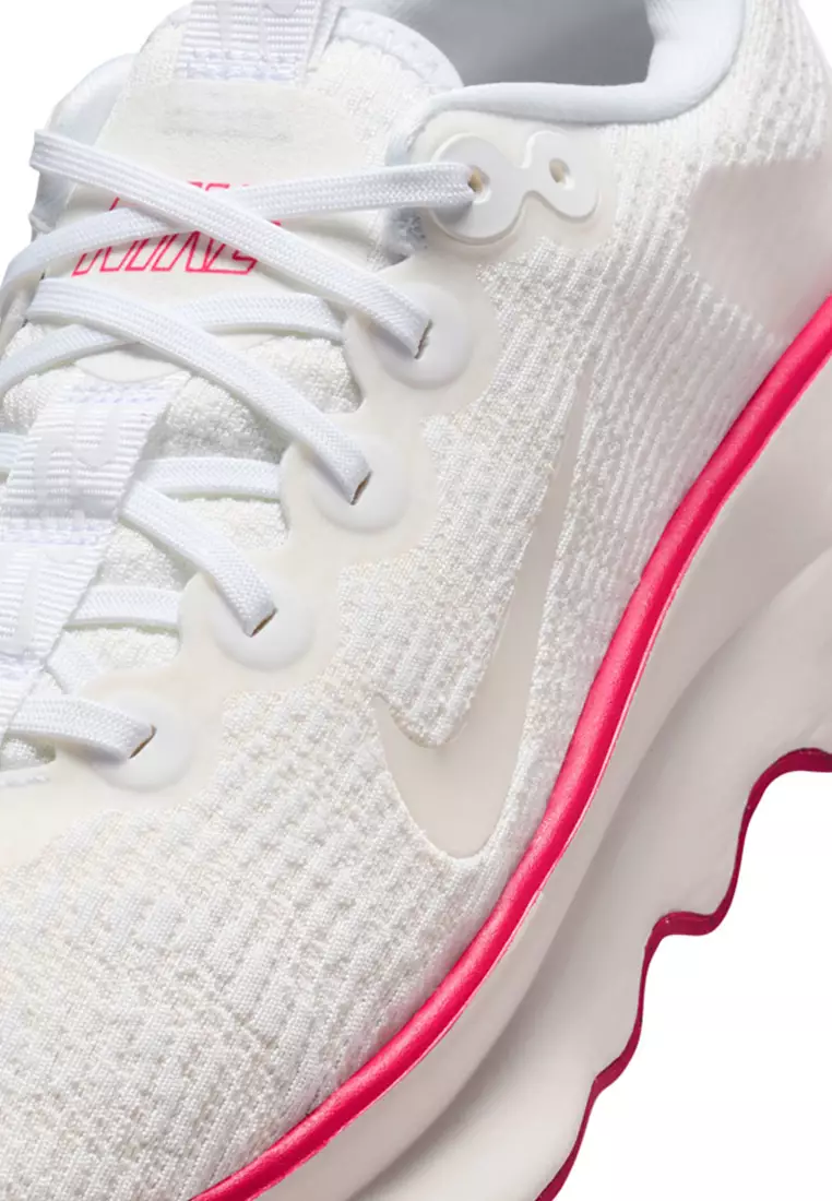 Motiva Walking Shoes