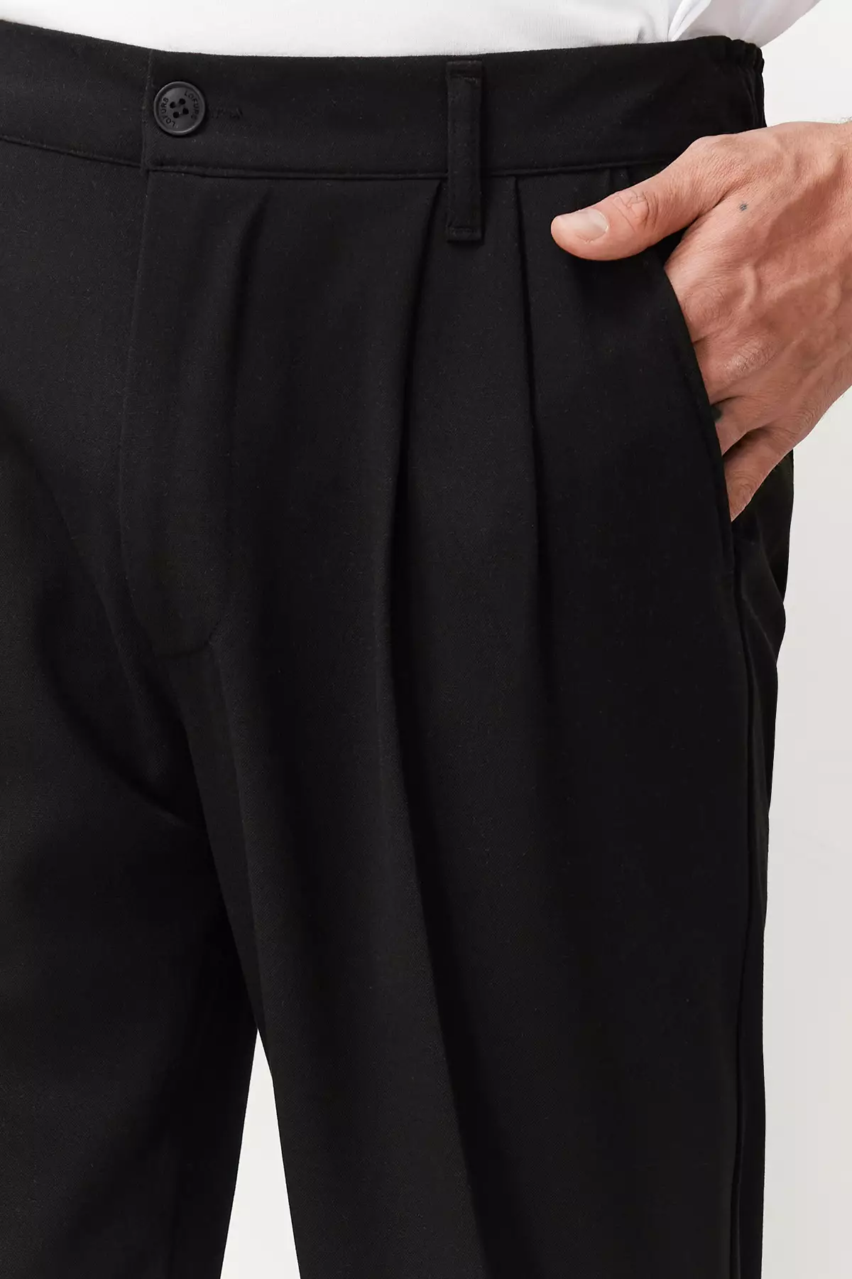 Baggy-Fit Classic Trousers