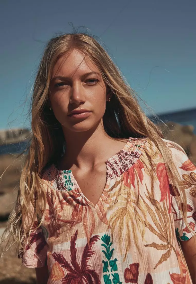 Short Sleeve Notch Neck Shirred Bubblehem T-Shirt