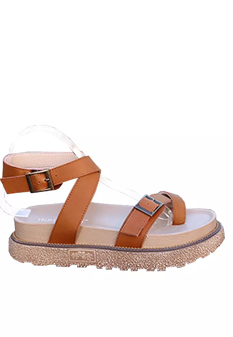 Discount on Twenty Eight Shoes  shoes - SKU: VANSA Leather Strap Platform Sandals VSW-S5551