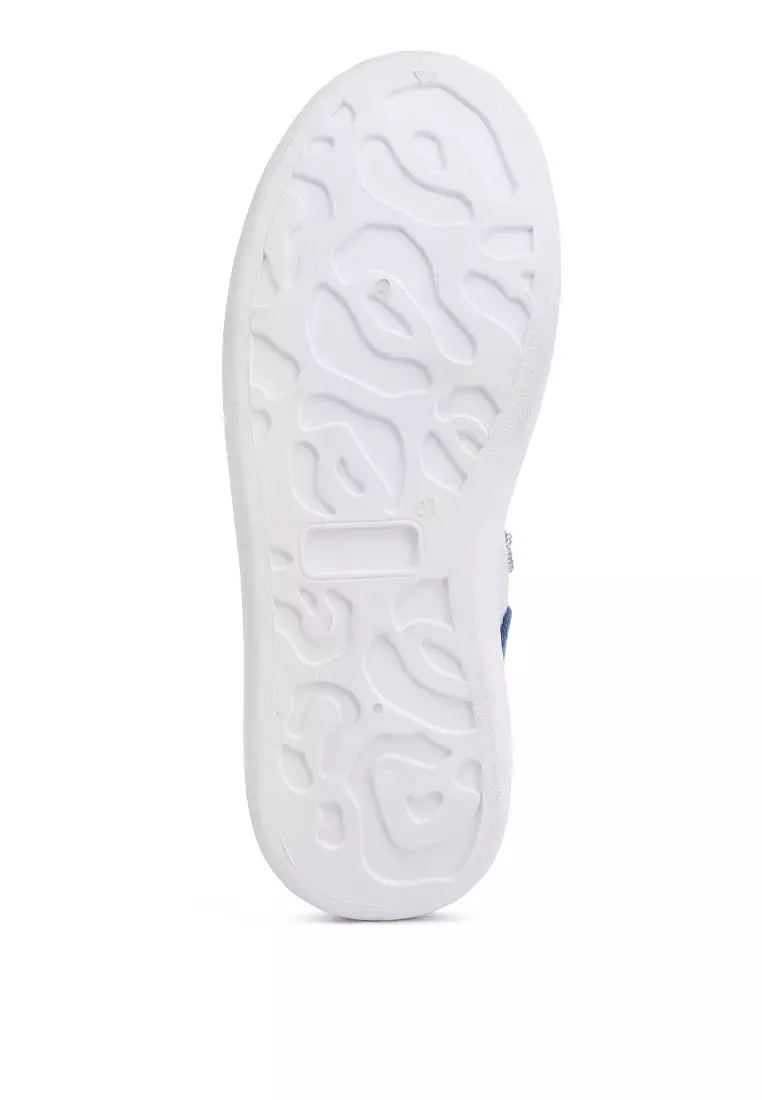 Sepatu Kets Bertali Berlian Imitasi Putih