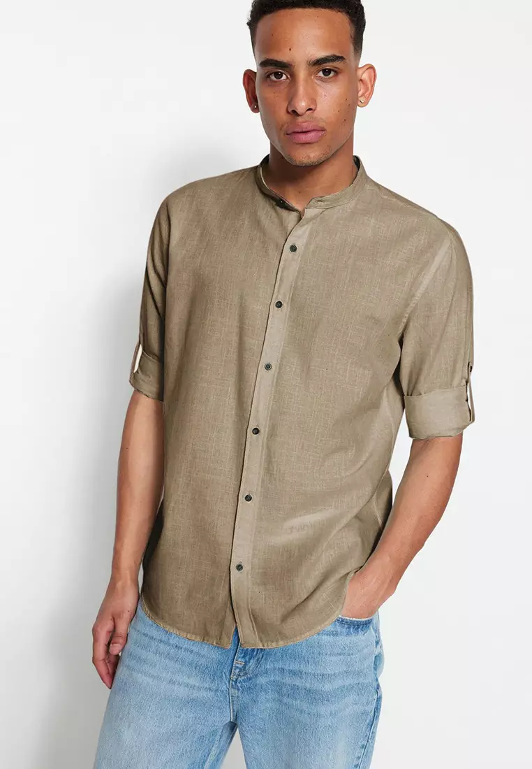 Prevailing Collar Slim Fit Shirt