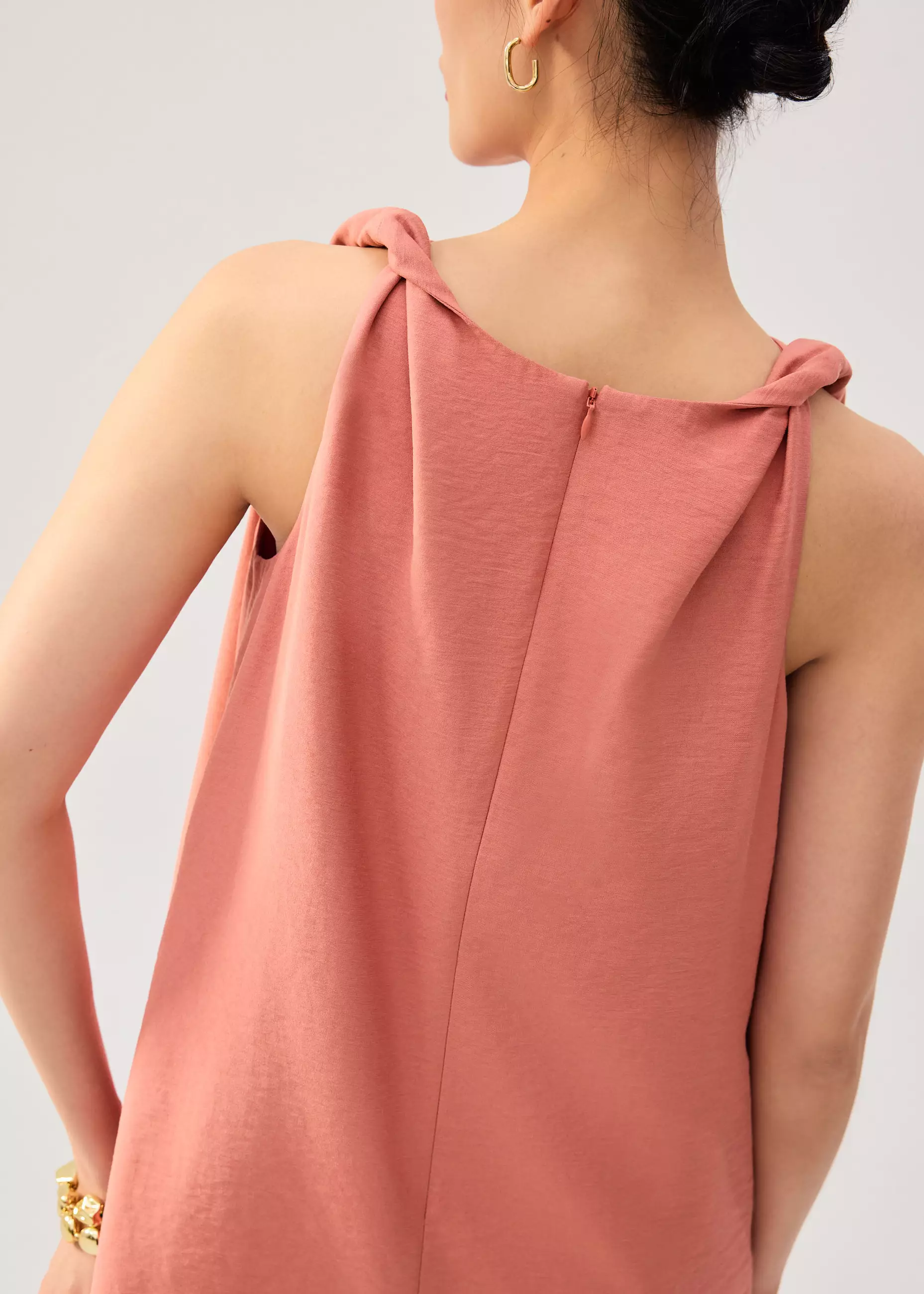 Romper Wanita - Relaxed Twisted Shoulder Boat Neck Romper