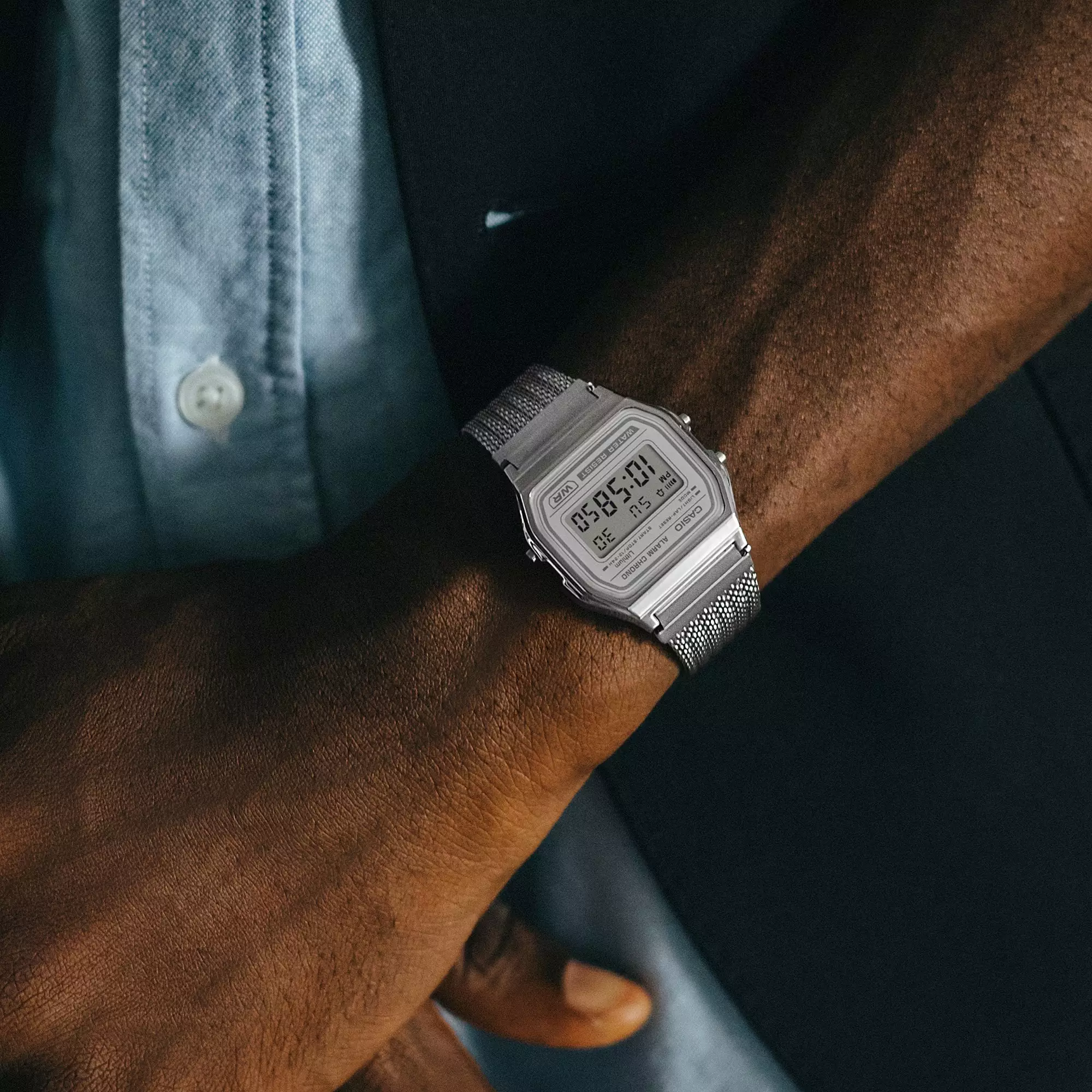 Casio Jam Tangan Unisex dengan format Digital A158WEM-7DF