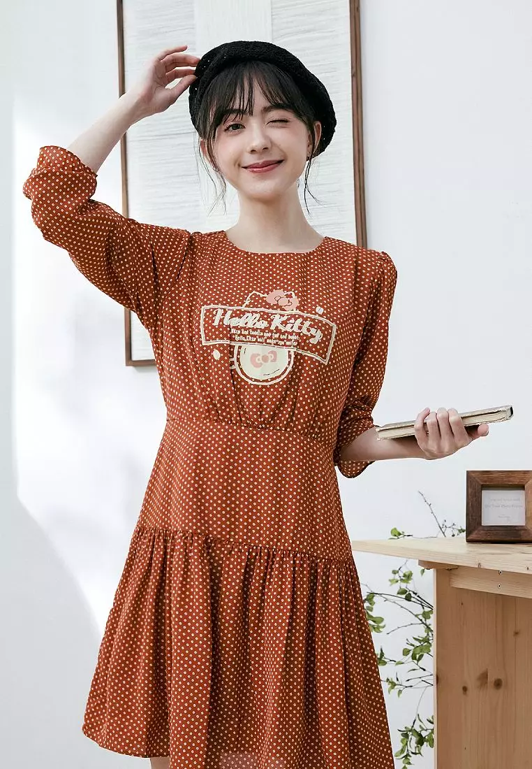 KITTY拿鐵咖啡系列．咖啡豆圓點印花後綁帶雪紡洋裝《KB1404》