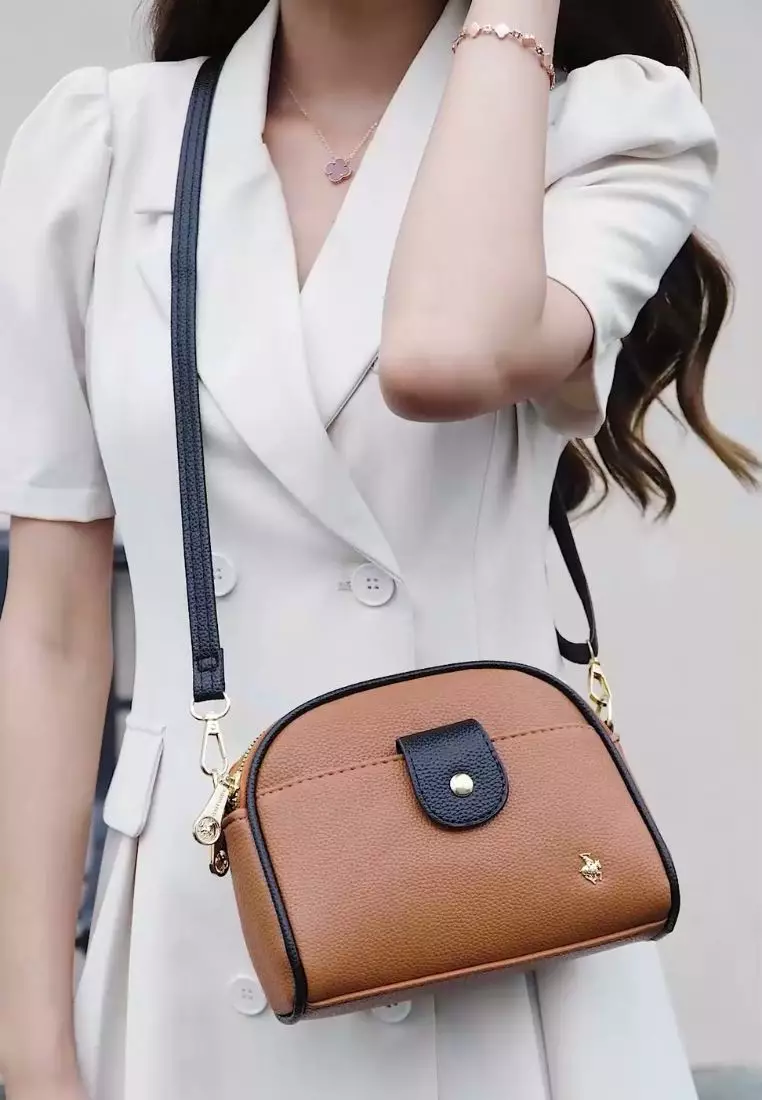 Women's Sling Bag / Crossbody Bag (Tas Selempang Wanita) - Cokelat