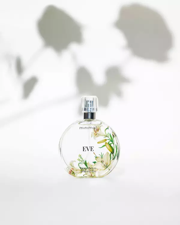 MINIMAL - Eve - Eau de Parfum Sweet Fruity Floral Musky Woody - 50 ml Warna Brown