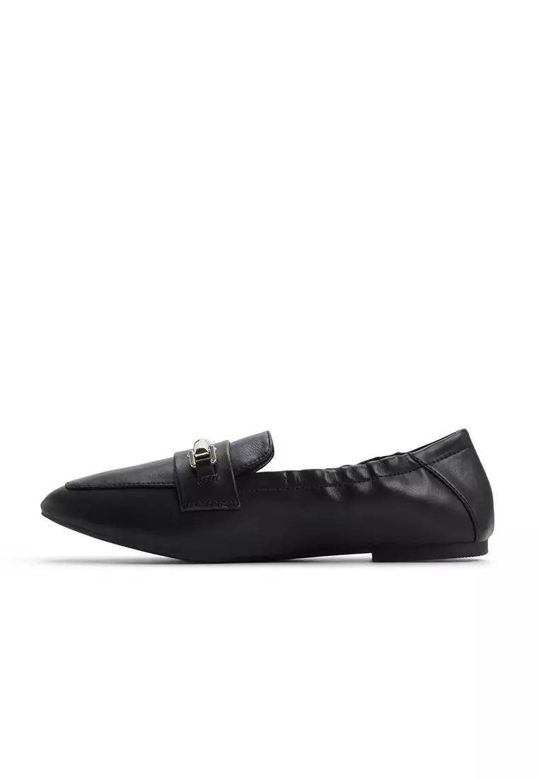 Tiera Loafers