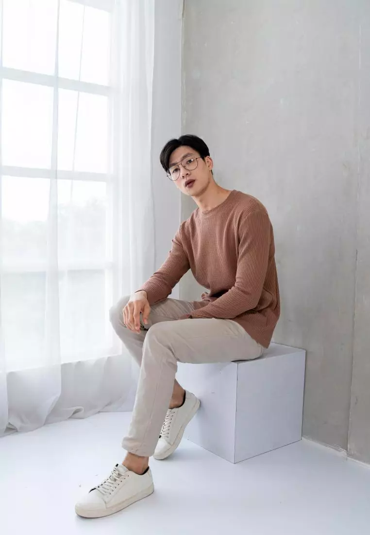 Kale Raffle Soft Brown / Kaos Polos Tekstur Lengan Panjang Pria