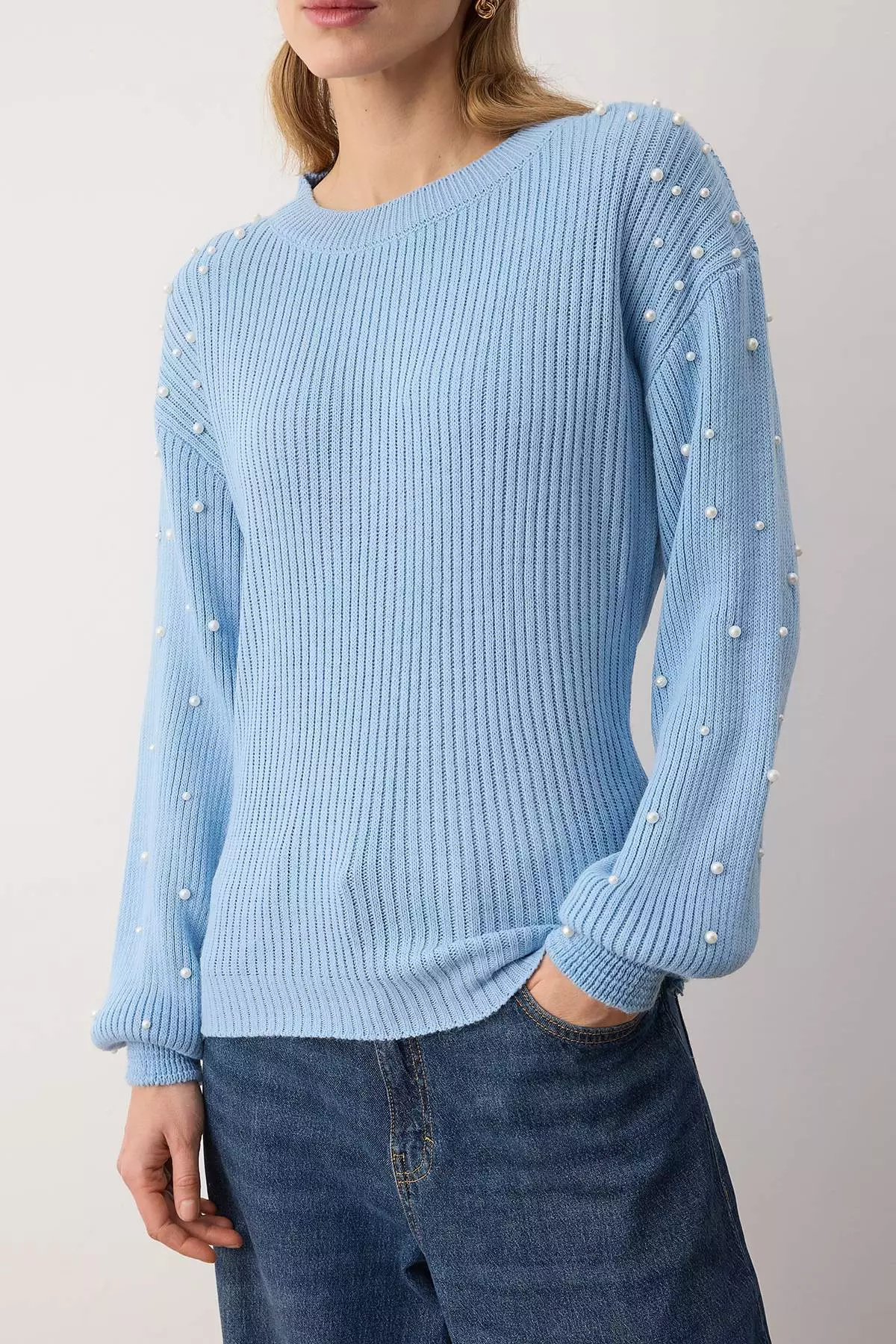 Light Blue Pearl Detailed Crew Neck Knitwear Sweater Twoaw22Kz1493