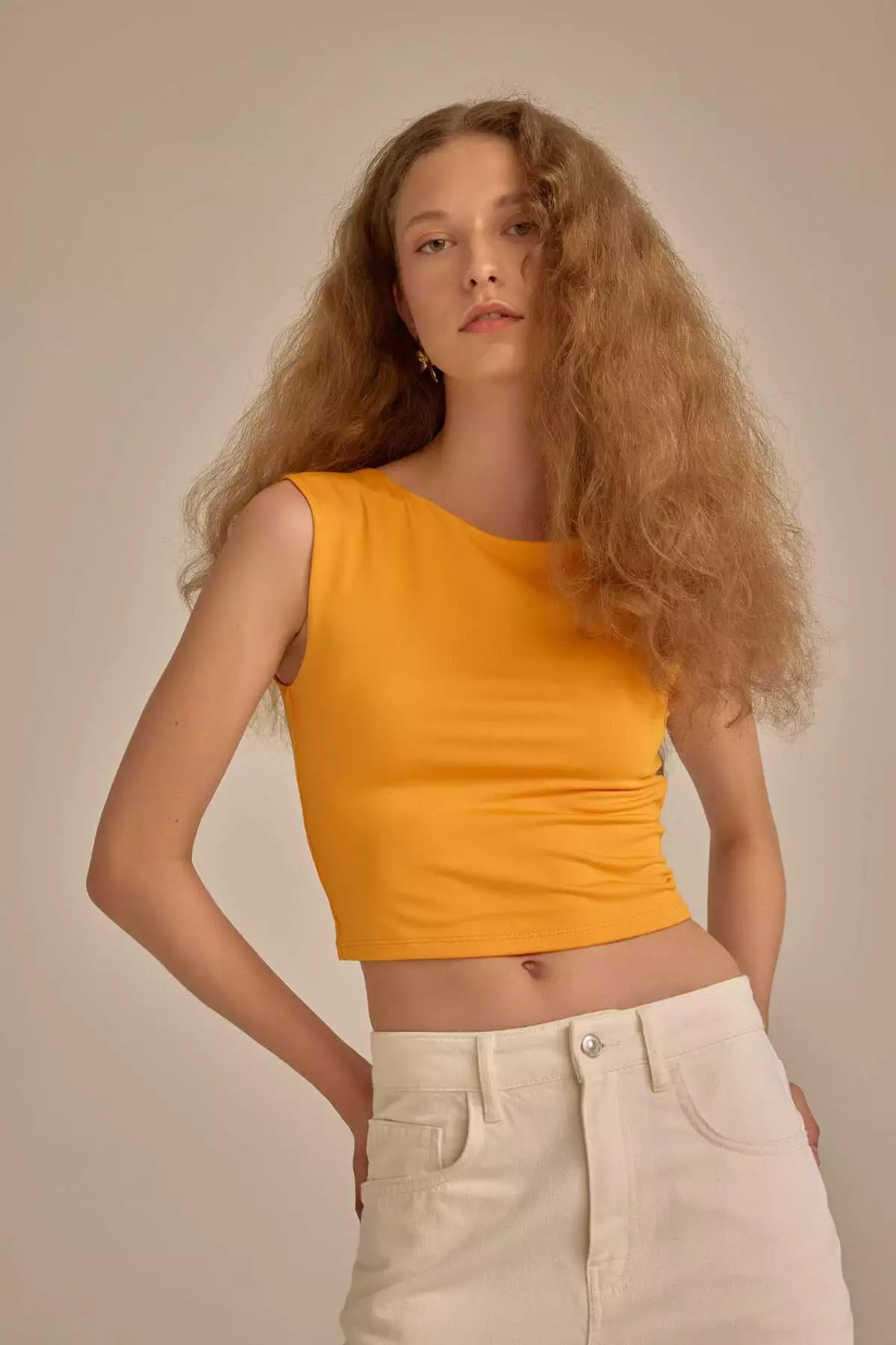 Fitted Sleeveless Basic Plain T-Shirt D3470Ax24Hs