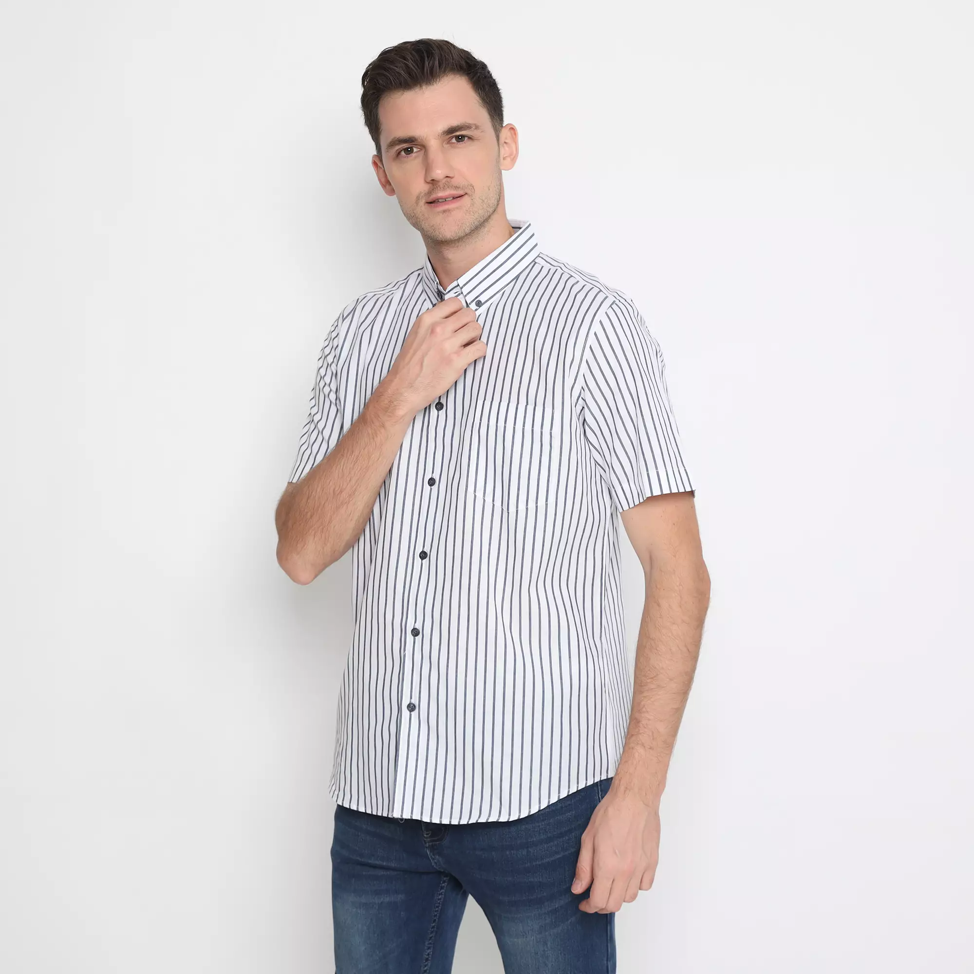 Platini Kemeja Motif Salur Pria Lengan Pendek Katun Navy 73390