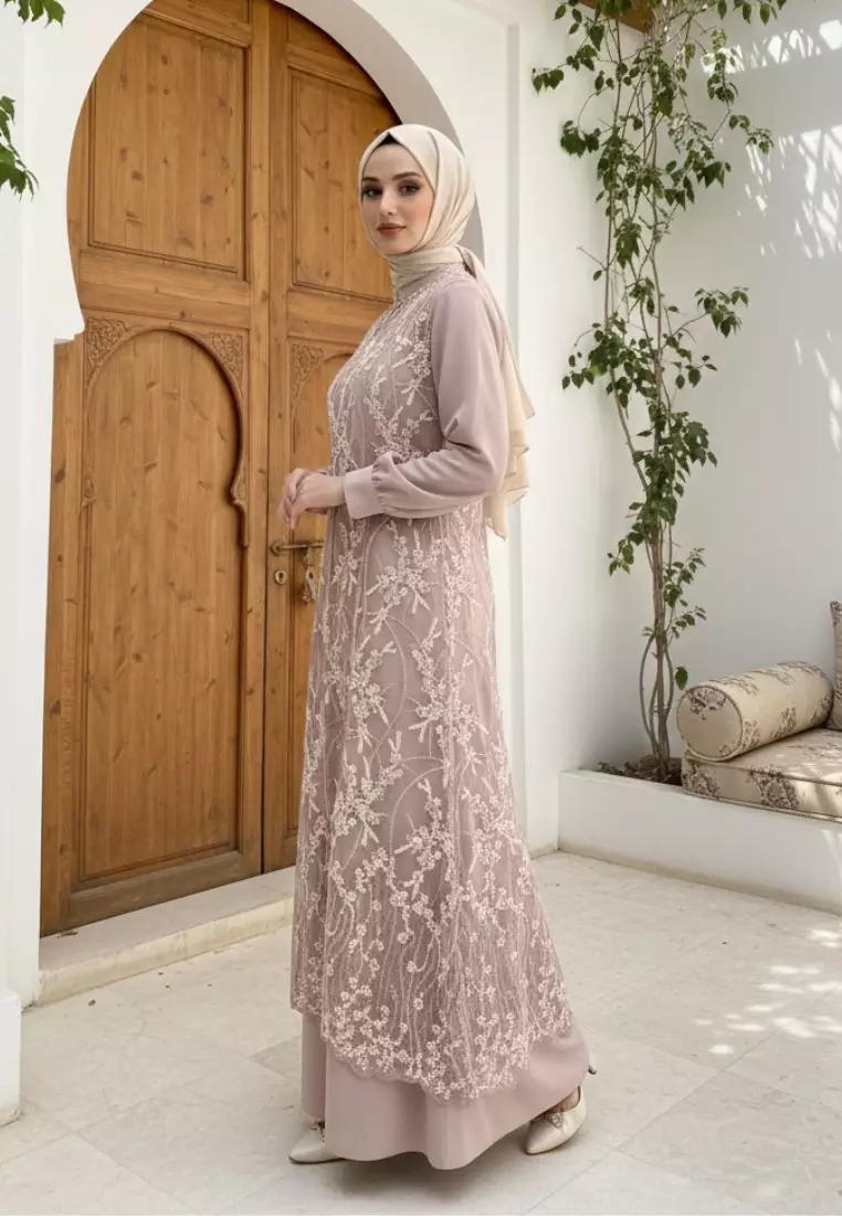 Dress Muslimah Lace Bordir Floral Premium Warna Nude Pink – Tampil Anggun & Exclusive By Brilliant Girl Warna NUDEPINK